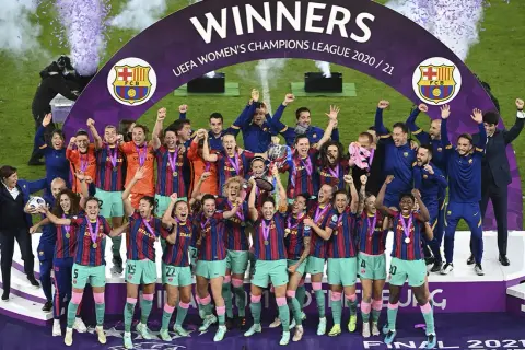 Todo sobre el futbol club barcelona femenino: historia, logros y más