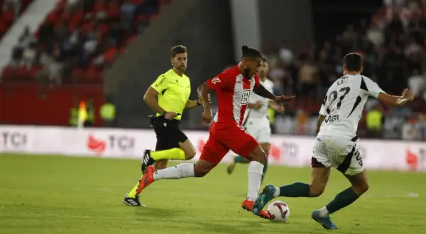 Dónde mirar UD Almería contra Córdoba CF y no perderte el partido
